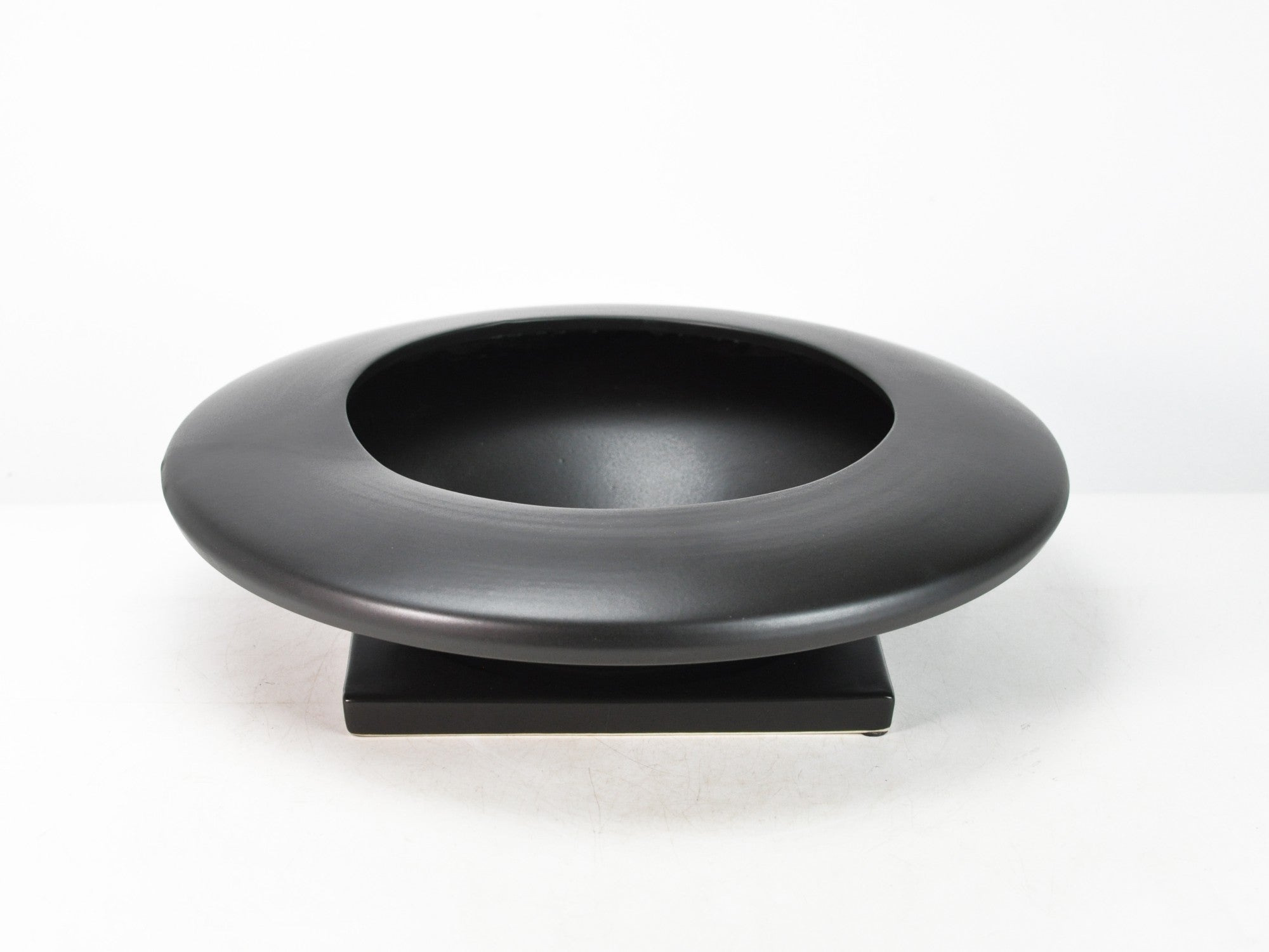 オクタディア 円盤型 黒マット受け皿付 外径35cm×高さ8cm 内径21cm