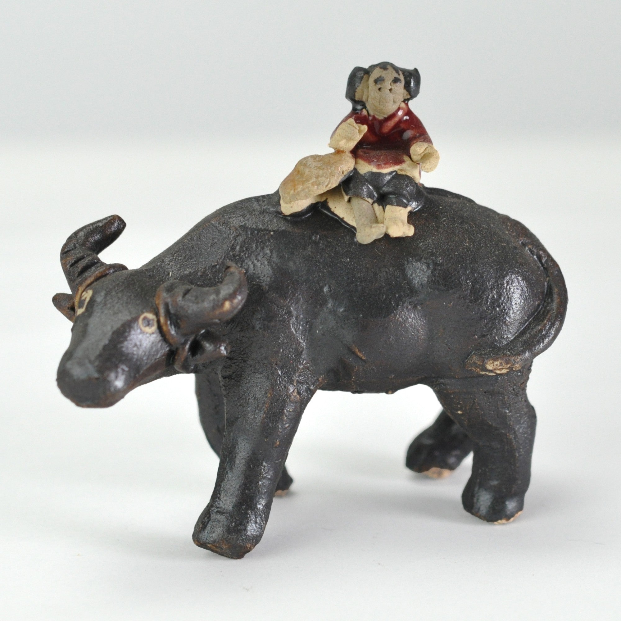 陶器の置物 フィギュア 羊飼いの少年と牛の販売｜盆栽妙 – 盆栽妙 本店