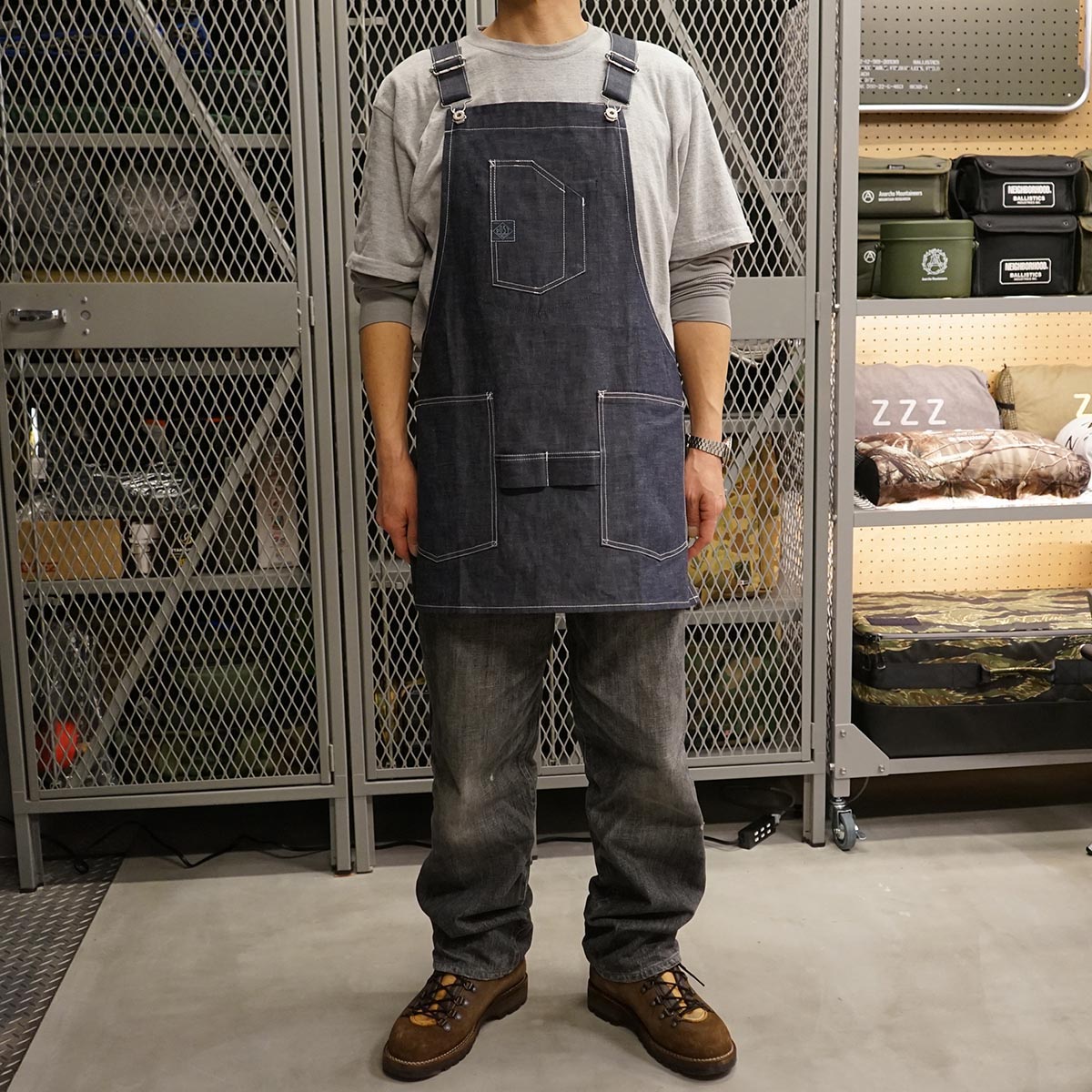 POST APRON 1 | BALLISTICS