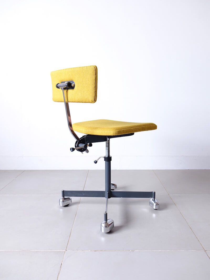 Bellbet | KEVI chair by Jorgen Rasmussen