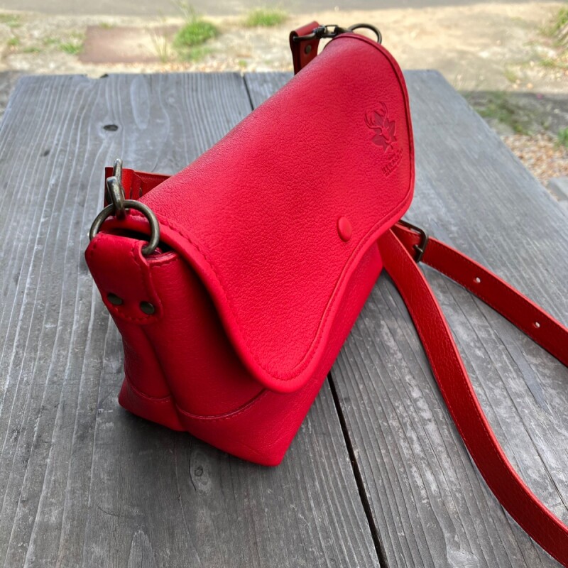 BELL'S SQUARE（ベルズスクエア） …【広島ジビエレザー鹿革】軽くて