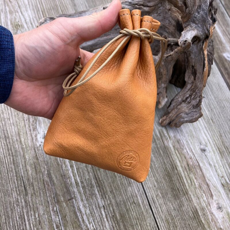 アウトレット】サンプル試作品 シュリンクレザー巾着ポーチ キャメル