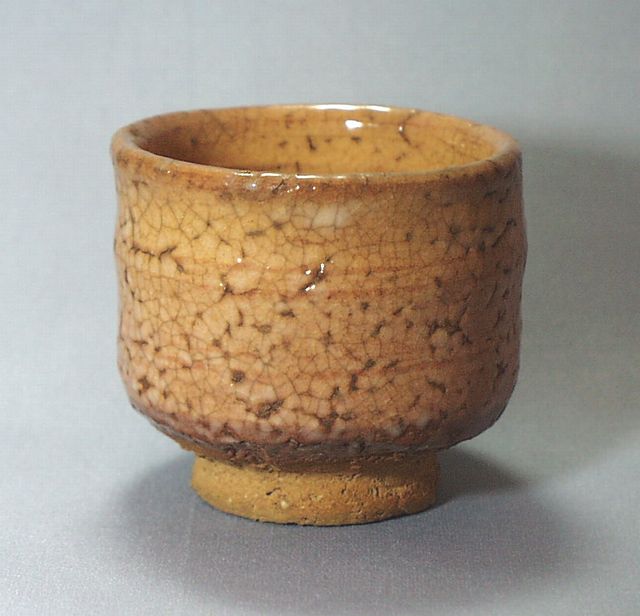 大野瑞峰 作 萩焼ぐい呑 商品詳細｜ギャラリービーンズWEBSHOP｜薩摩焼