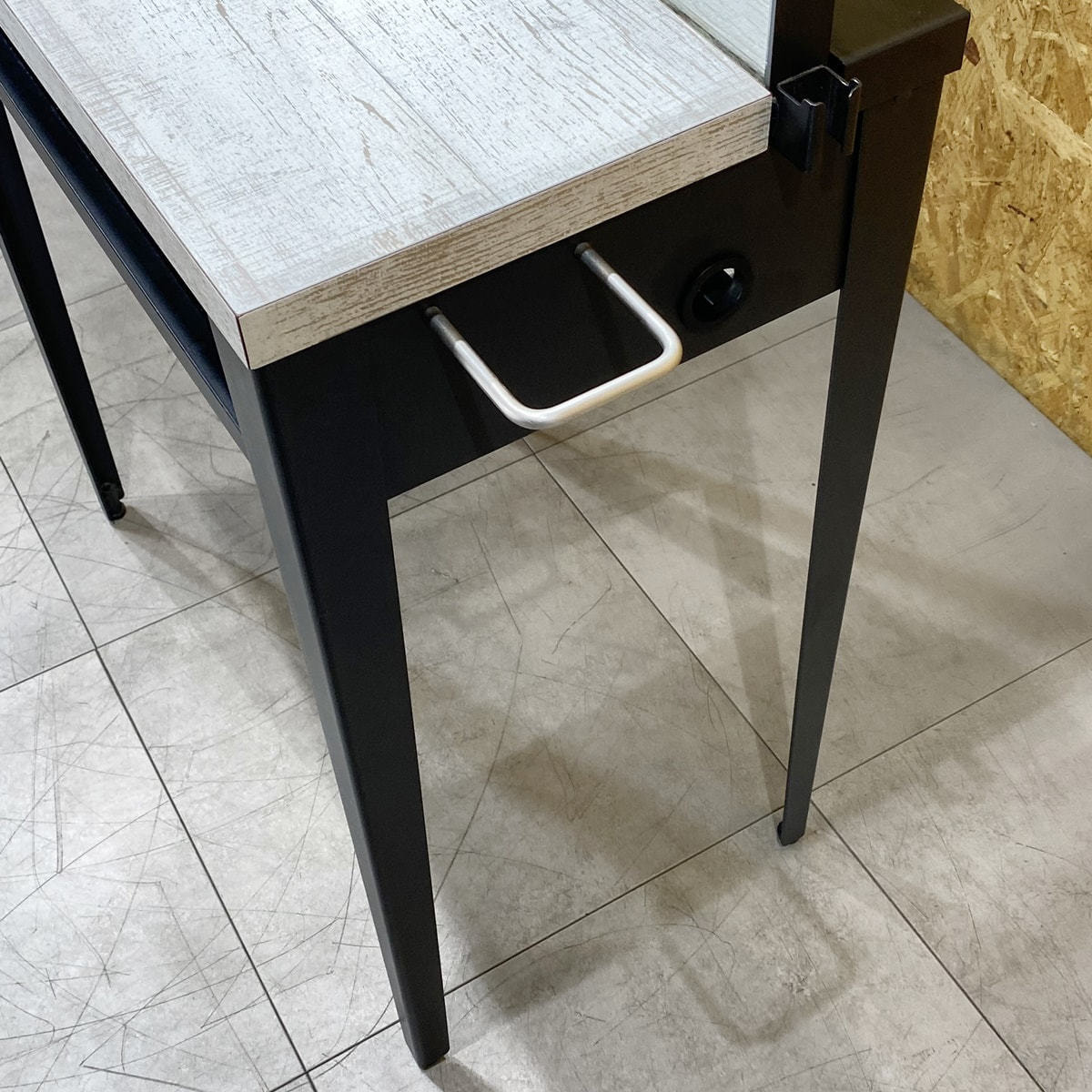 タカラベルモント 『THEIA Mirror（ティアミラー）』 片面自立タイプの