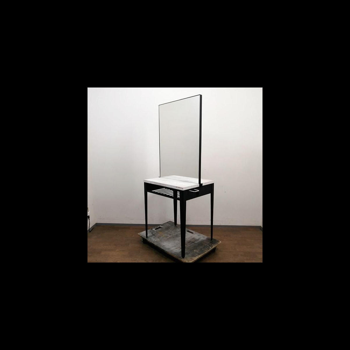 タカラベルモント THEIA Mirror ティアミラー 両面自立ドレッサー の卸