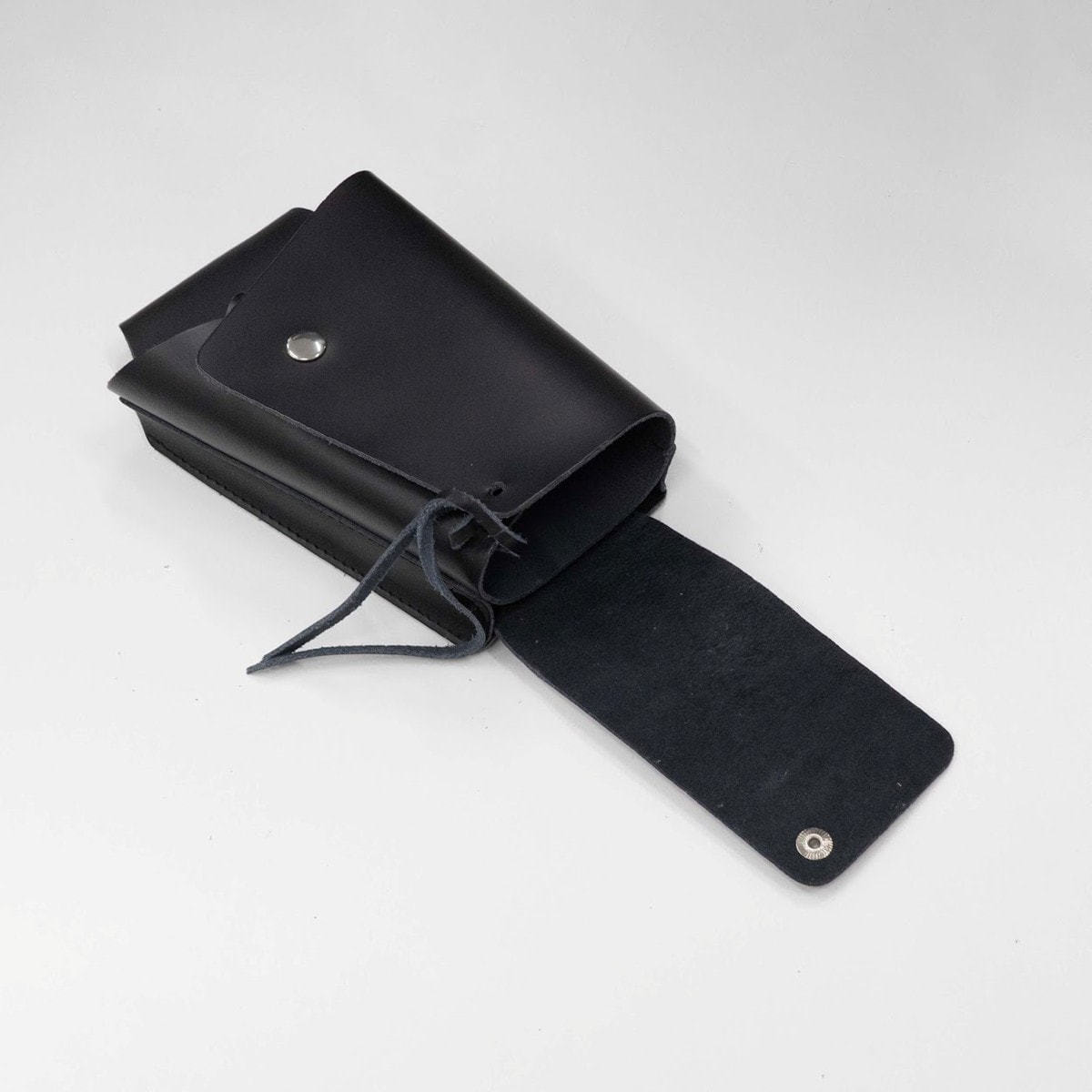 シザーケース CULE（4丁入） ブラックの卸・通販 | ビューティガレージ