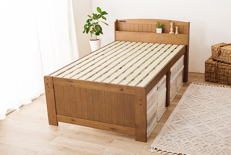 快適ベッド生活 - 棚・コンセント付き 天然木の温もりあふれる