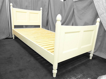 ローラアシュレイ(laura ashley)買取｜ベッド買取はフクロウ｜お電話1