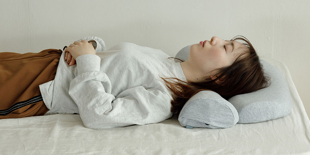 SurvaQ（サバキュー）のダブル枕PLUS（首と肩がホッとする枕PLUS）の