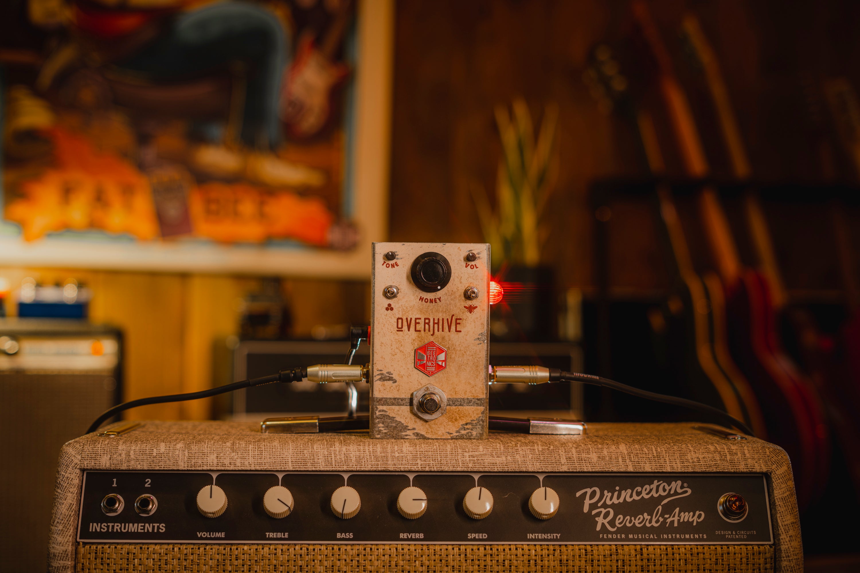 Overhive Mid-Gain Overdrive • Standard Series – Beetronics