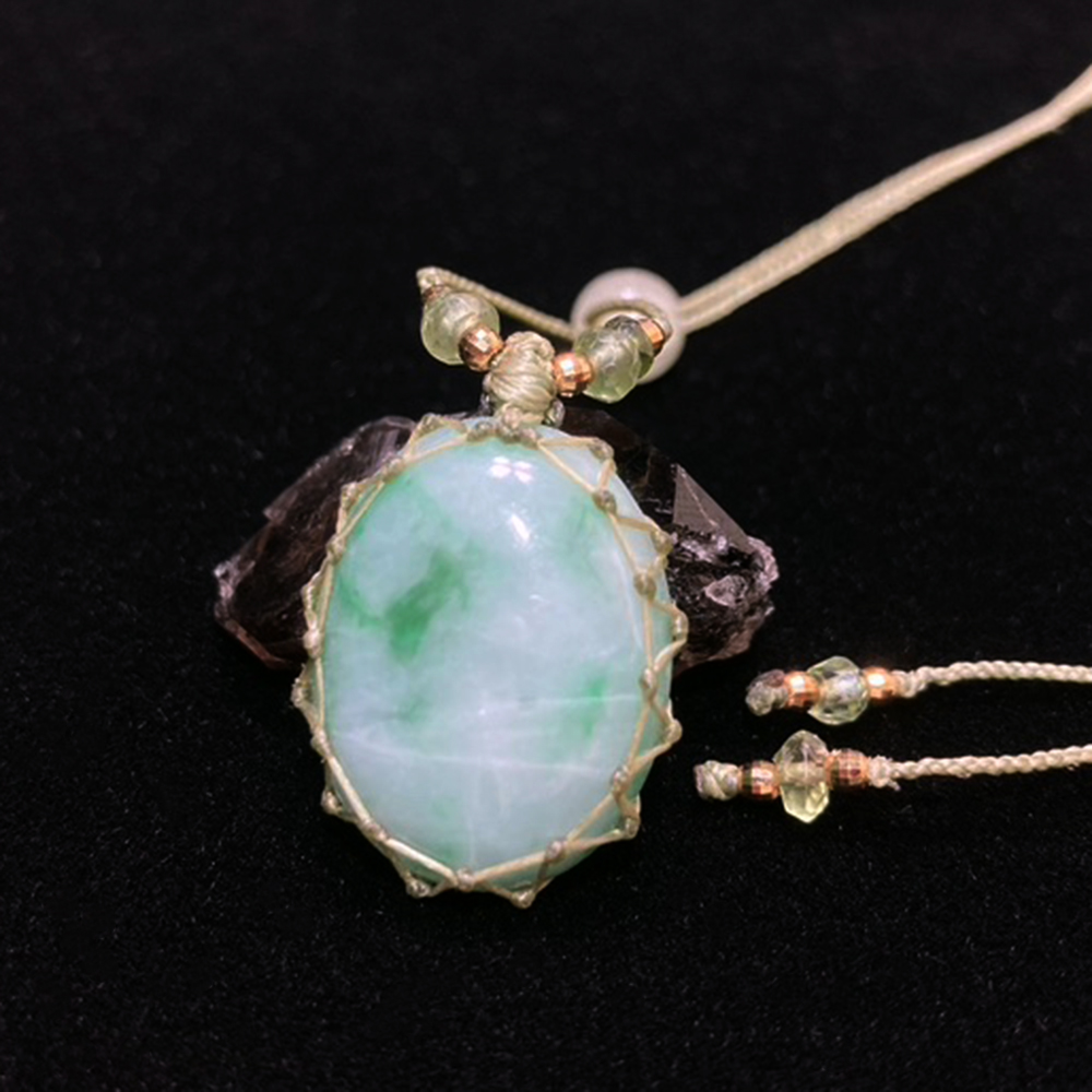 翡翠 ひすいのネックレス 新潟県糸魚川産｜天然石アクセサリー通販の