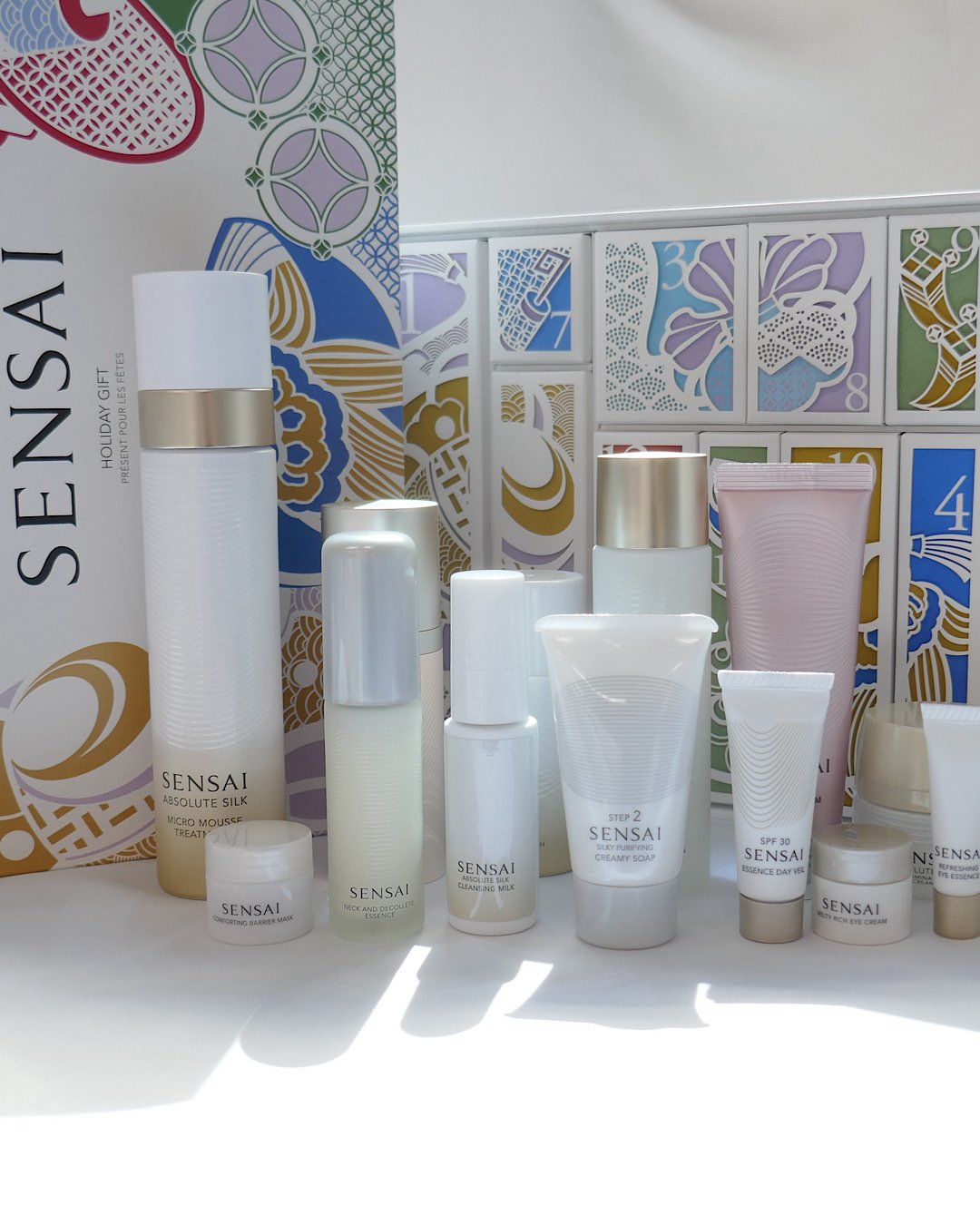 SENSAI（センサイ）×クリスマスコフレ2025】予約日＆発売日は？｜毎年