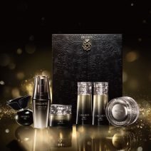 コスメデコルテ｜クリスマスコフレ【2025】 | 美的.com