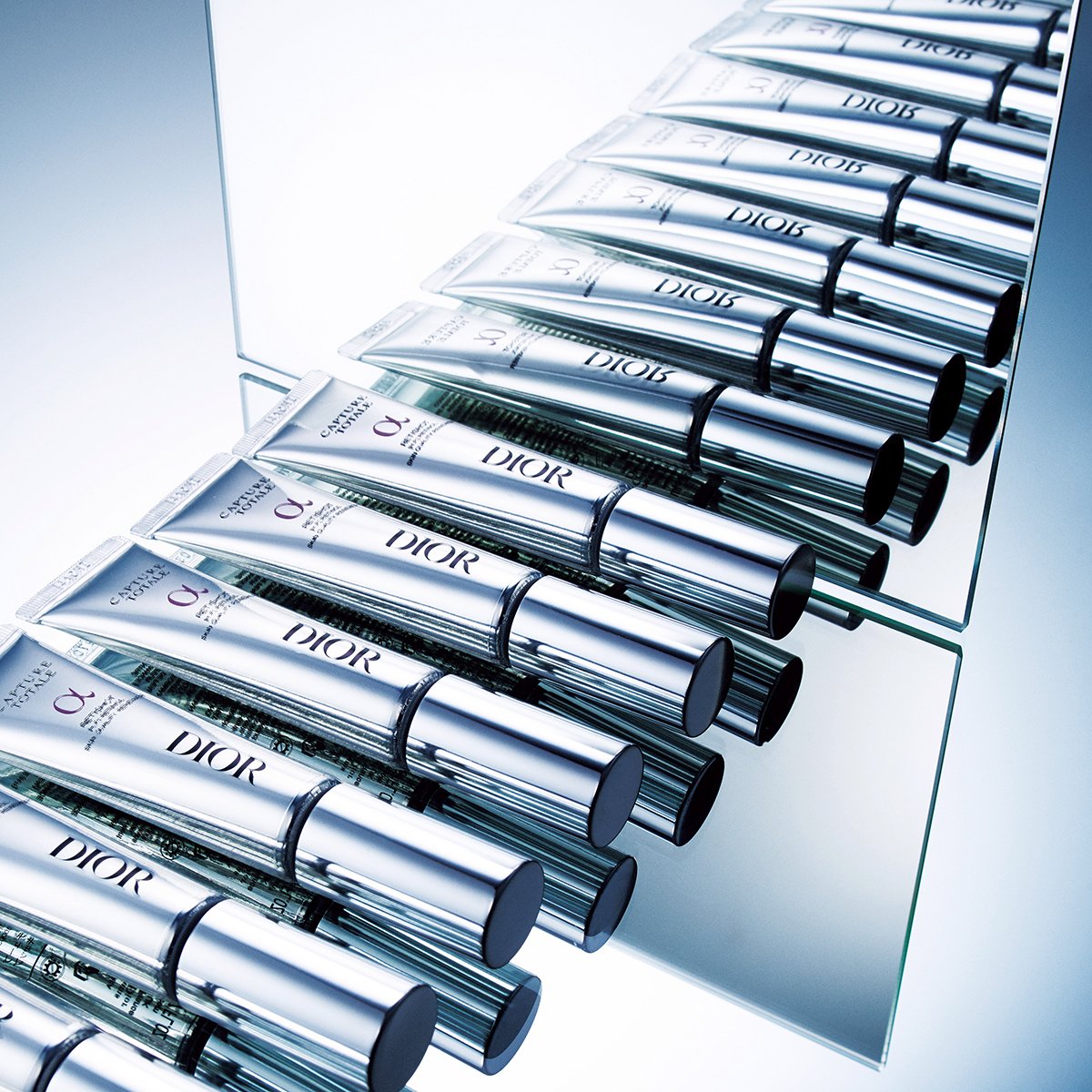 DIOR カプチュール トータル レチショット 美容医療に代わる、美容液