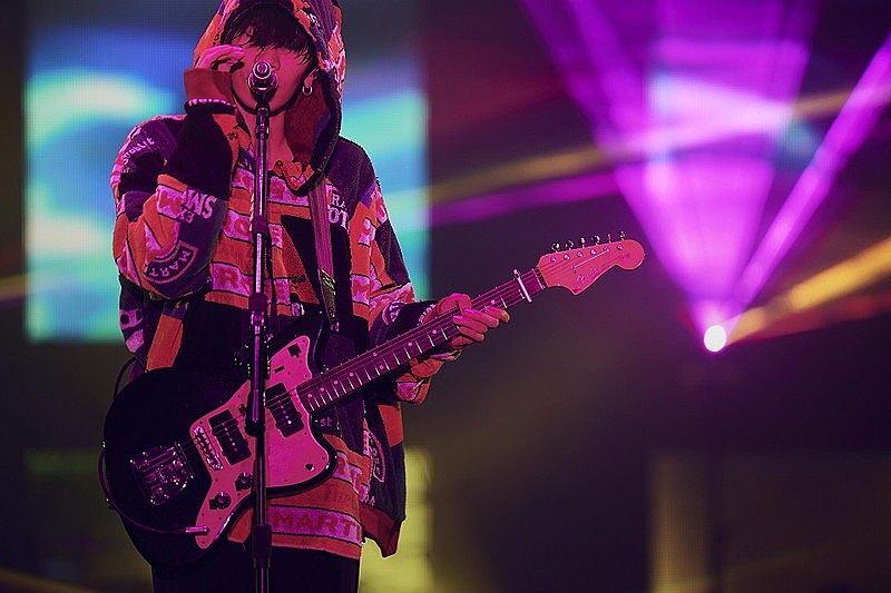 米津玄師の貫く“美しさ”に包み込まれた【Flamingo】の夜＜11/2修正