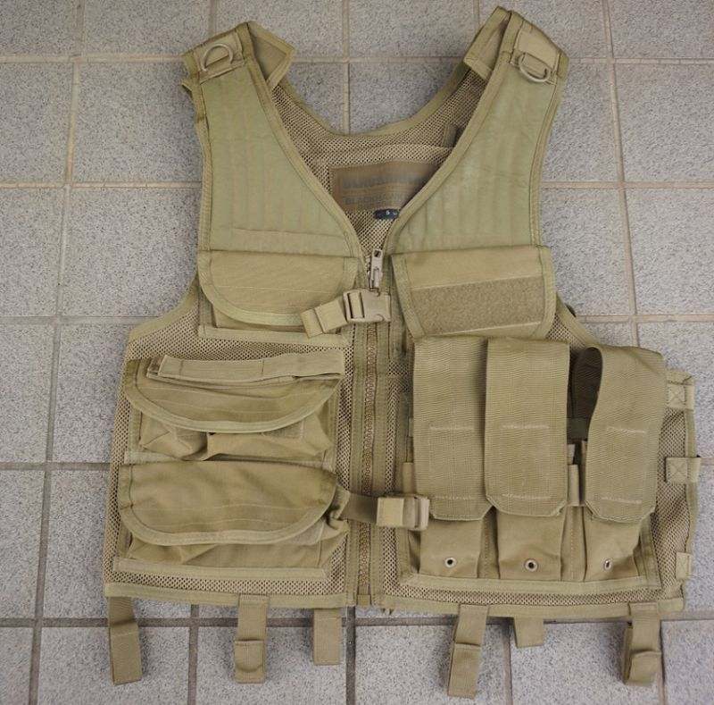 米軍放出ブラックホークOMEGAタクティカルEODベストCT(コヨーテタン