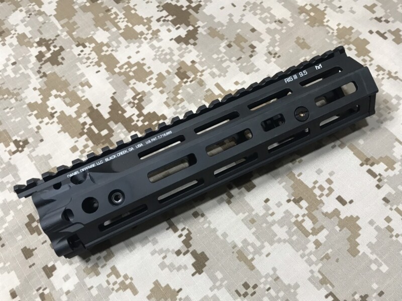 実物 daniel defense RIS3 レールハンドガード 9.5インチ BLACK