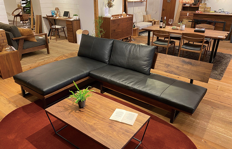 FREX- 時代が追いついた、20年前のデザインとは思えないソファ｜Bridge