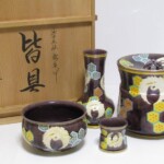 京都府亀岡市にて、琴や三味線、紫交趾の皆具(水指 建水 蓋置 杓立
