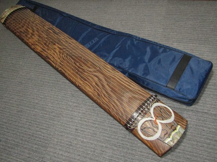 本会津桐 福山琴 13弦琴 十三絃箏 伝統工芸品 くり甲 玉縁包み 綾杉