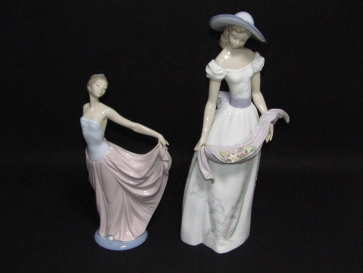 東京都立川市にて、リアドロ、マイセンなどのフィギュリン 陶磁器人形