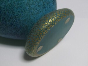 東京都八王子市南陽台にて、岩田久利、岩田藤七の花瓶、琴、三味線