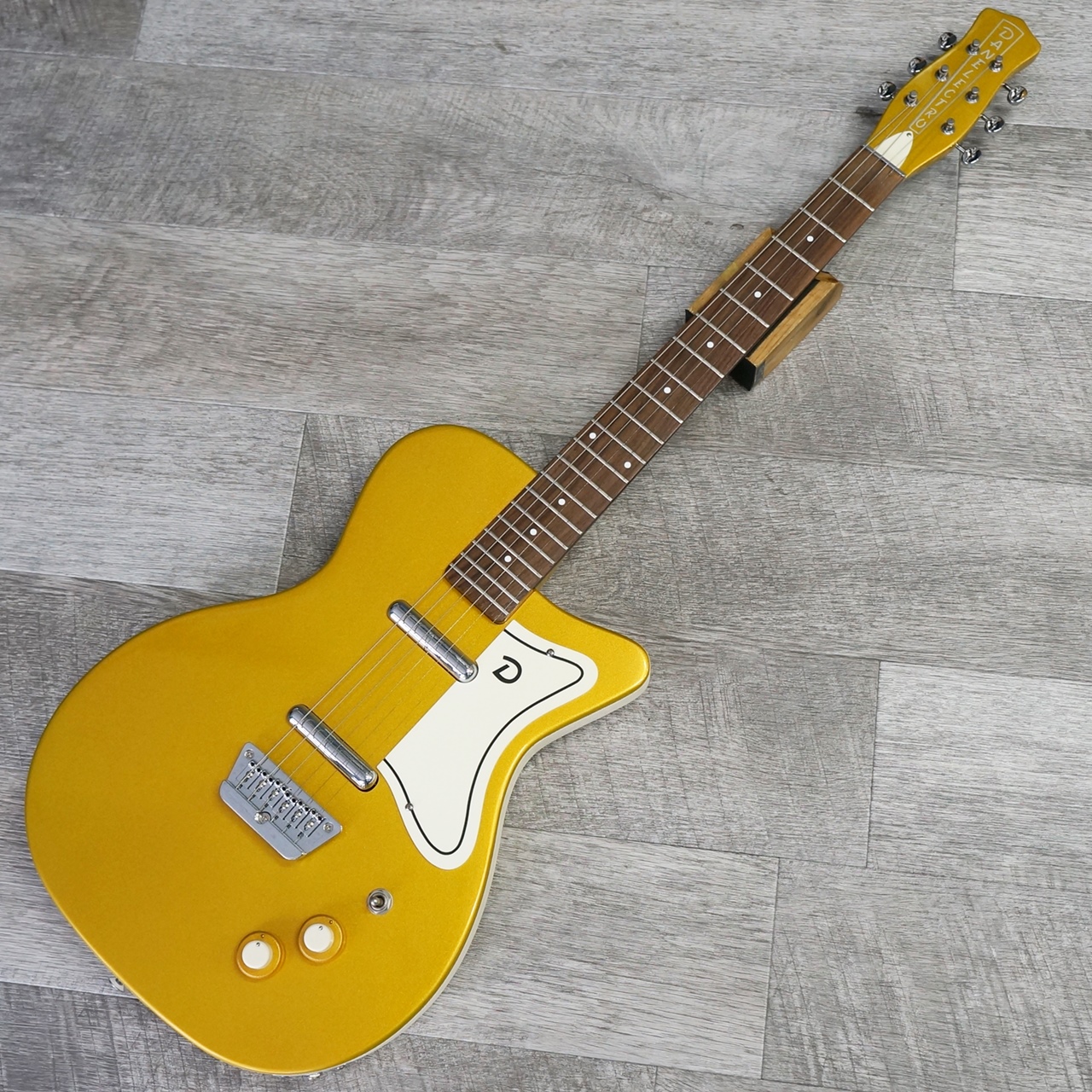 期間限定価格】 Danelectro 56 Single Cutaway - Gold - / 楽器屋BOW