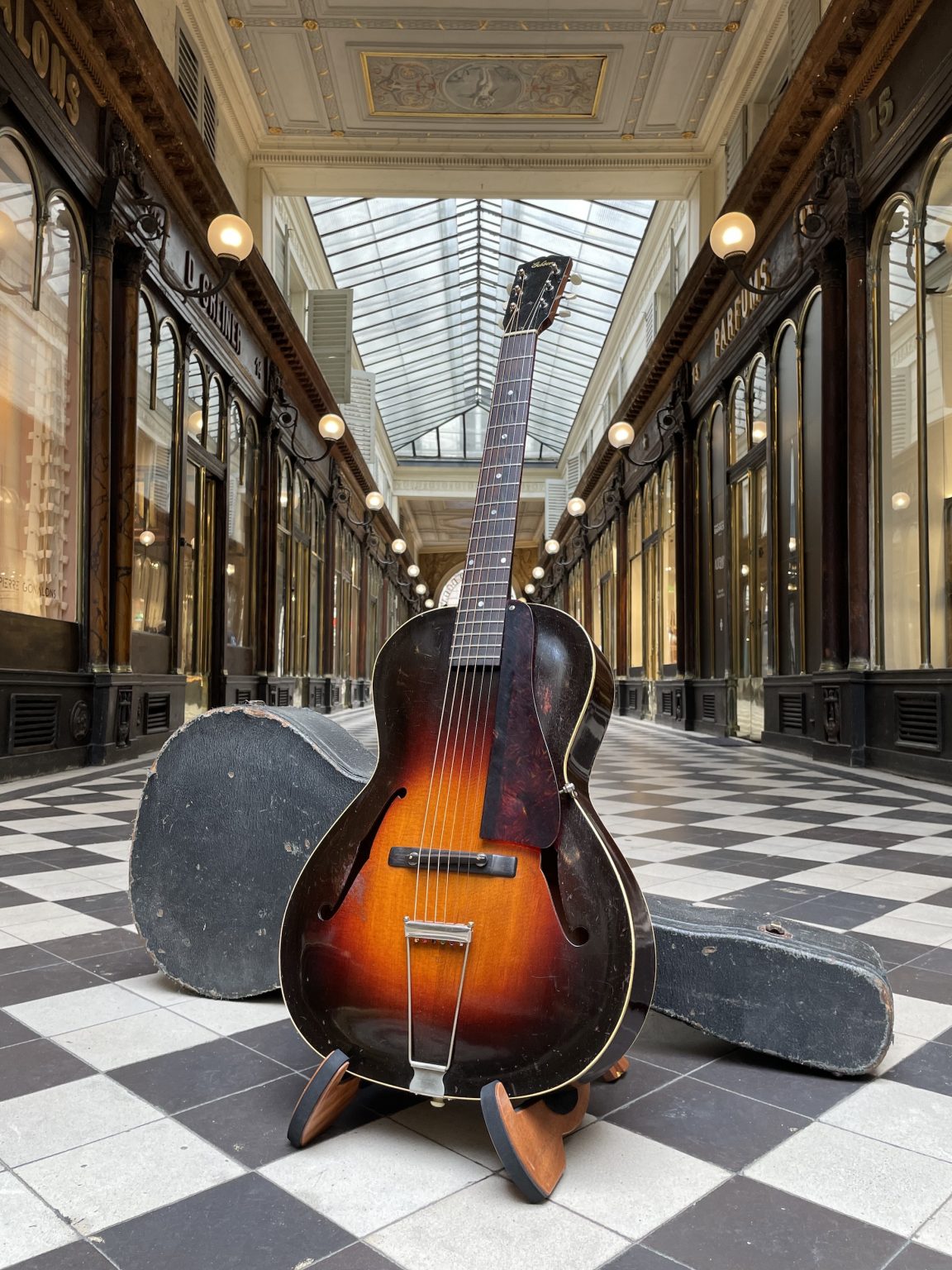 GIBSON L-30 c.1936 - Galerie Casanova
