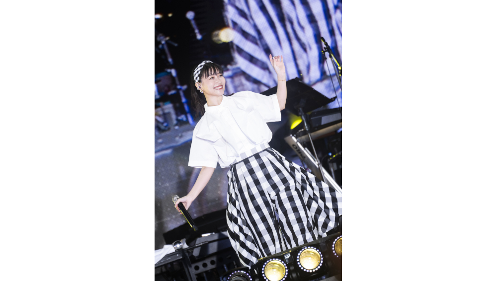 大塚 愛「LOVE IS BORN ～22nd Anniversary 2025～」ジャケット