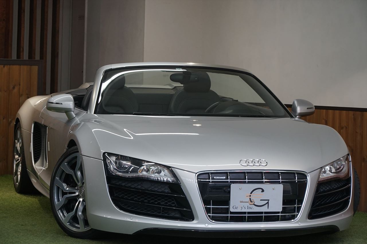 Audi（アウディ） R8スパイダーV10レザーPKG2カーボン