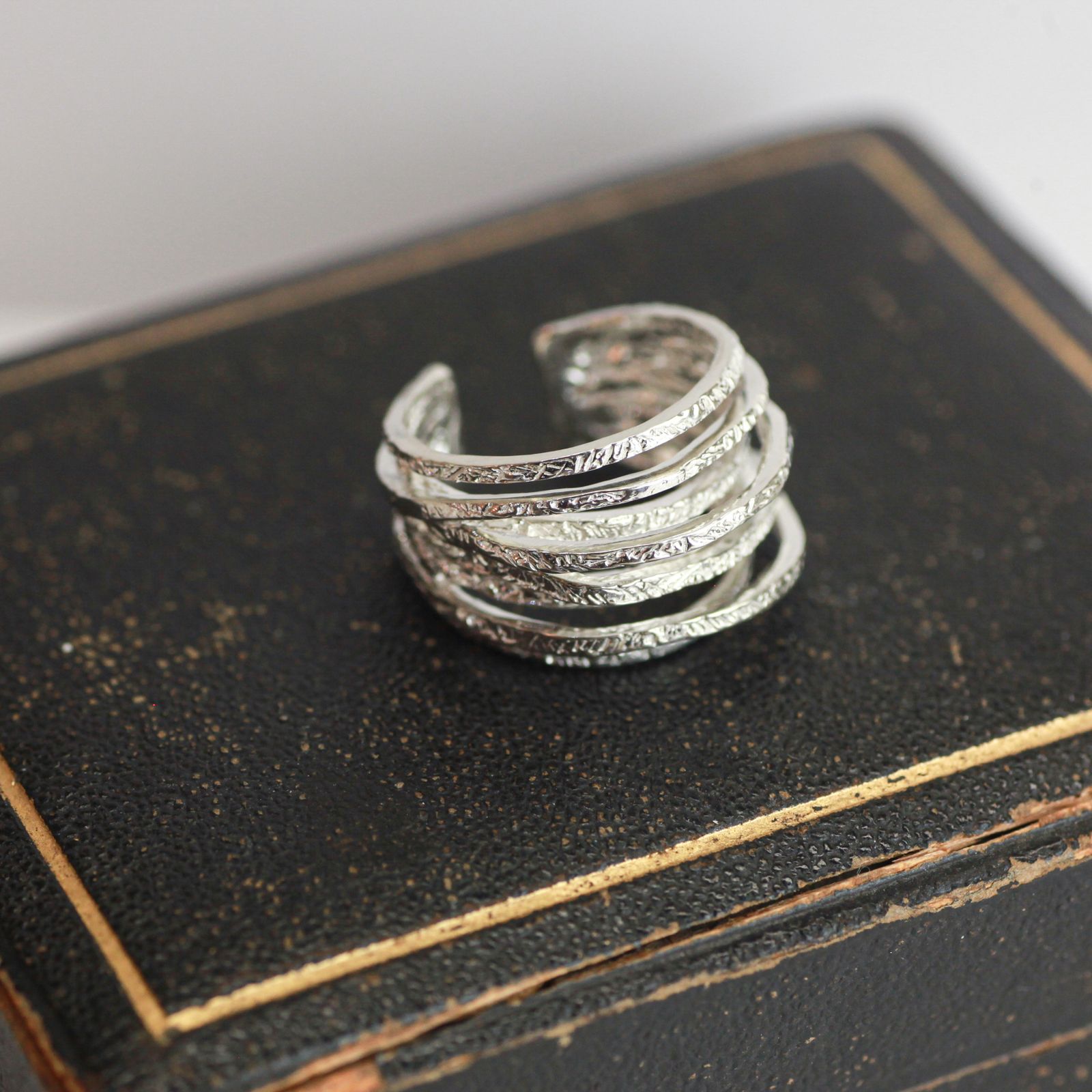 KAORU - 【即日発送可】ヘリックス リング (シルバー) | GENTiL|ジャン