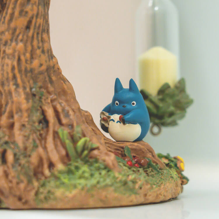 となりのトトロ ジオラマ砂時計 クスノキとトトロたち｜三鷹の森ジブリ