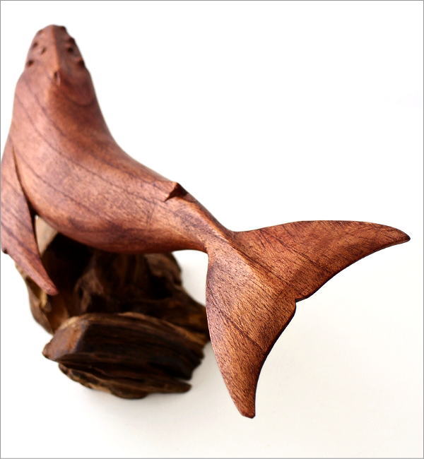 クジラ 置物 オブジェ 木彫り 木製 海の生き物 天然木 くじら 鯨