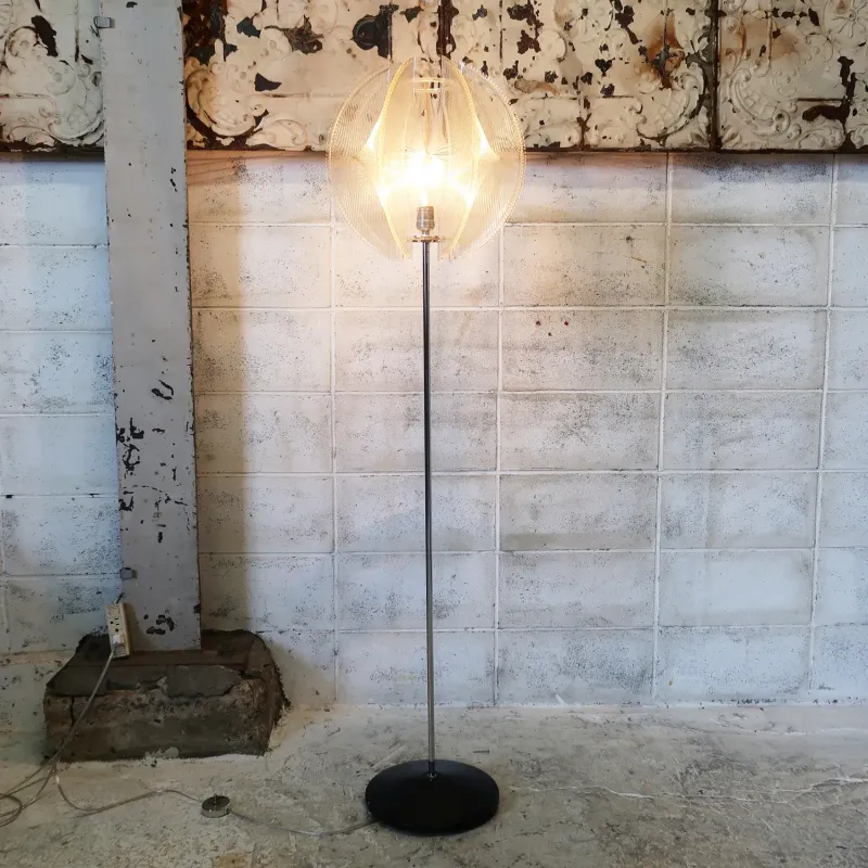 ミッドセンチュリー ストリングスシェード フロアランプ ｜ glow ANTIQUES