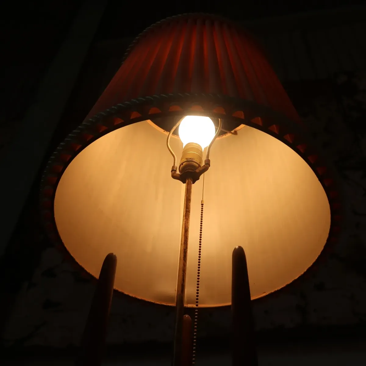 ミッドセンチュリー ウッド×メタルベース フロアランプ ｜ glow ANTIQUES