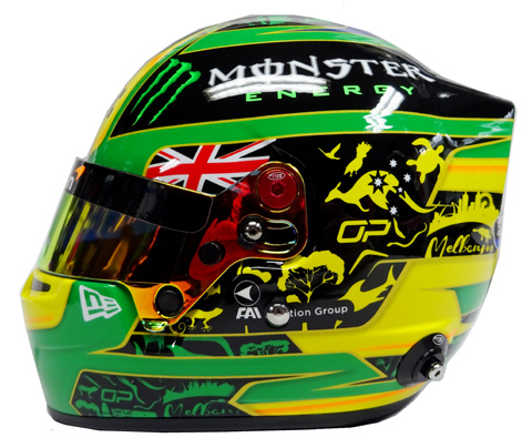 2025 O．ピアストリ マクラーレン 1/2 ヘルメット 直筆サイン入 日本