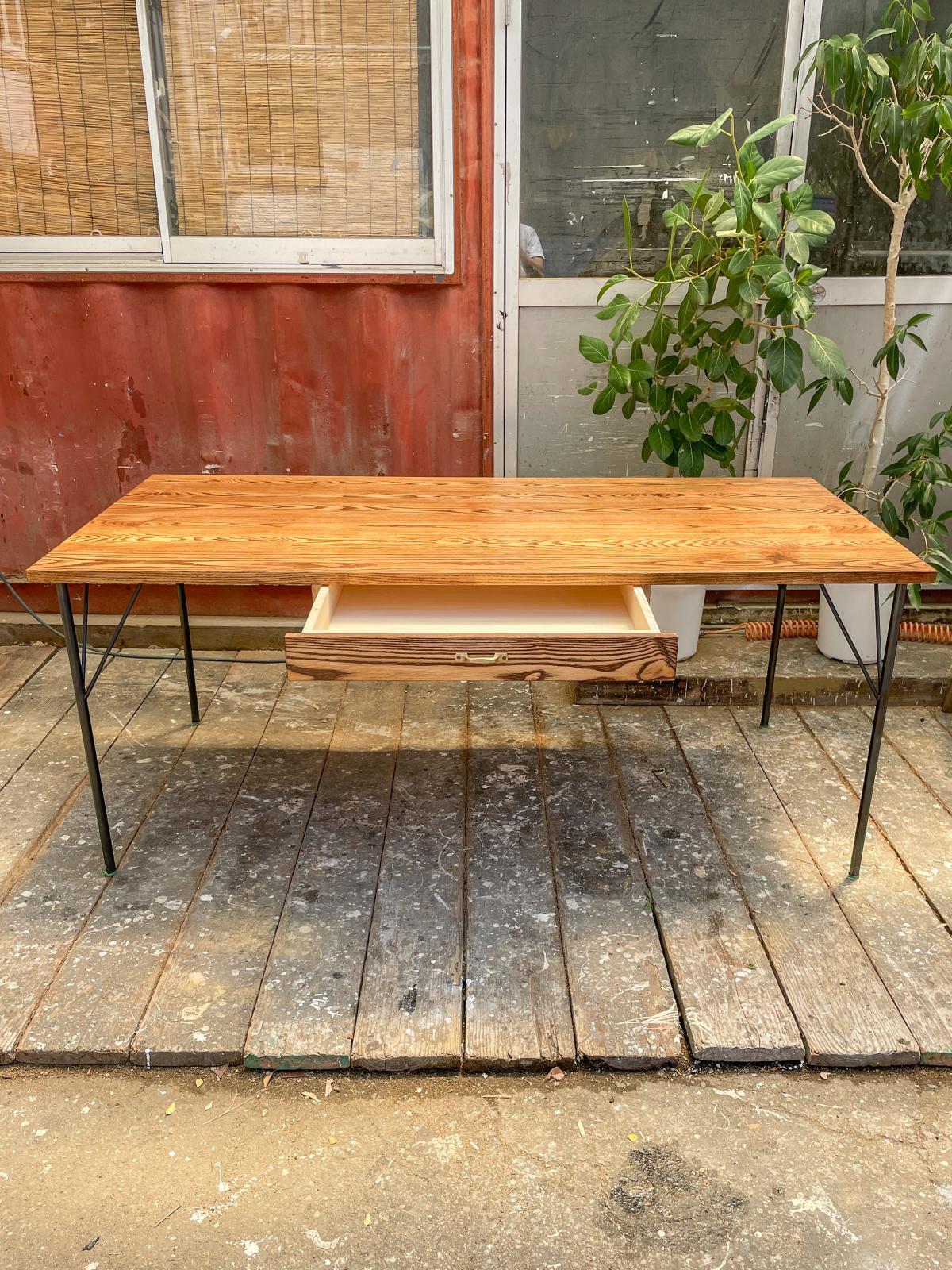 ホワイトアッシュ無垢材ナチュラルウッド×アイアン鉄脚テーブルの