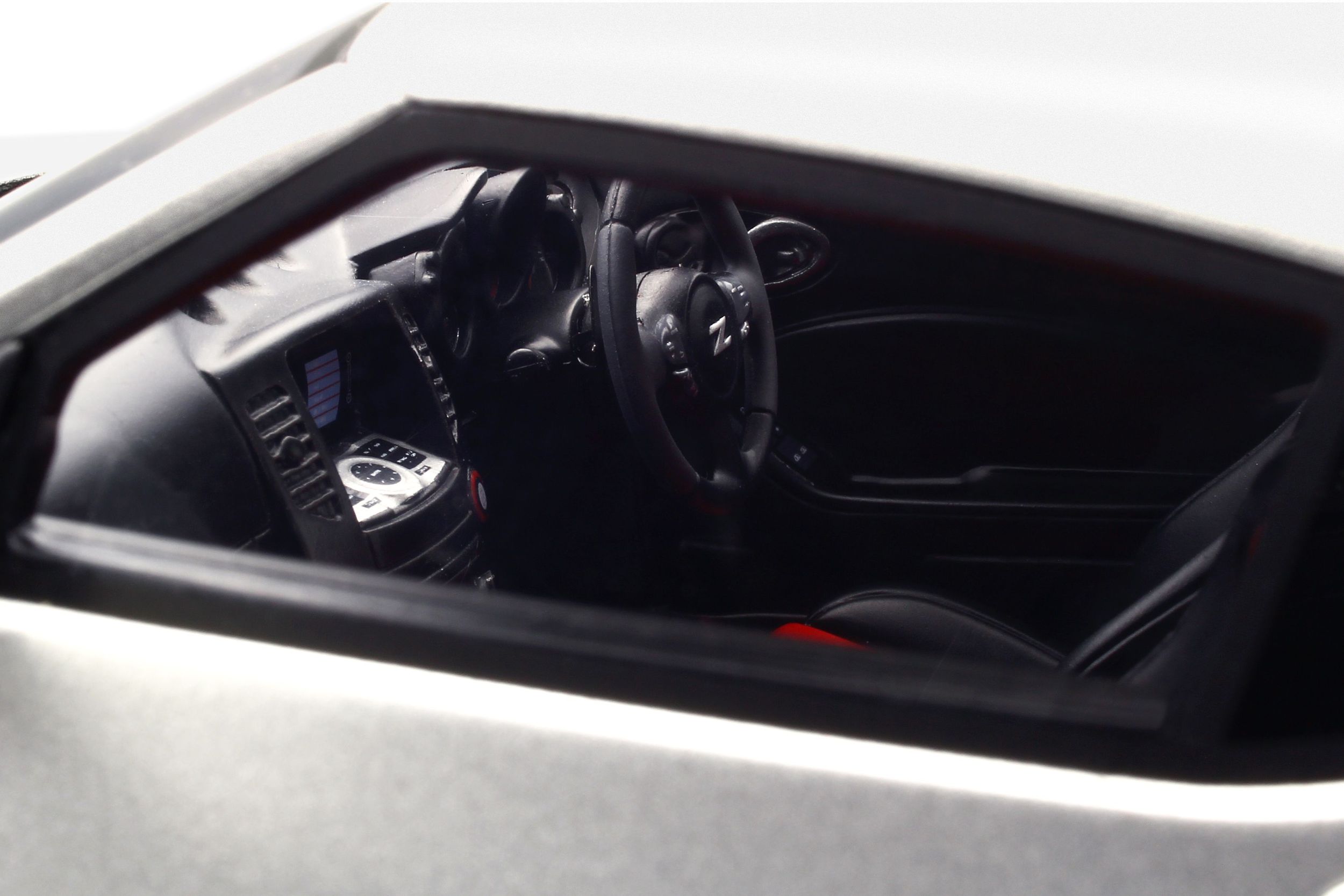 Nissan Fairlady Z Nismo Z34 - Model car collection - GT SPIRIT