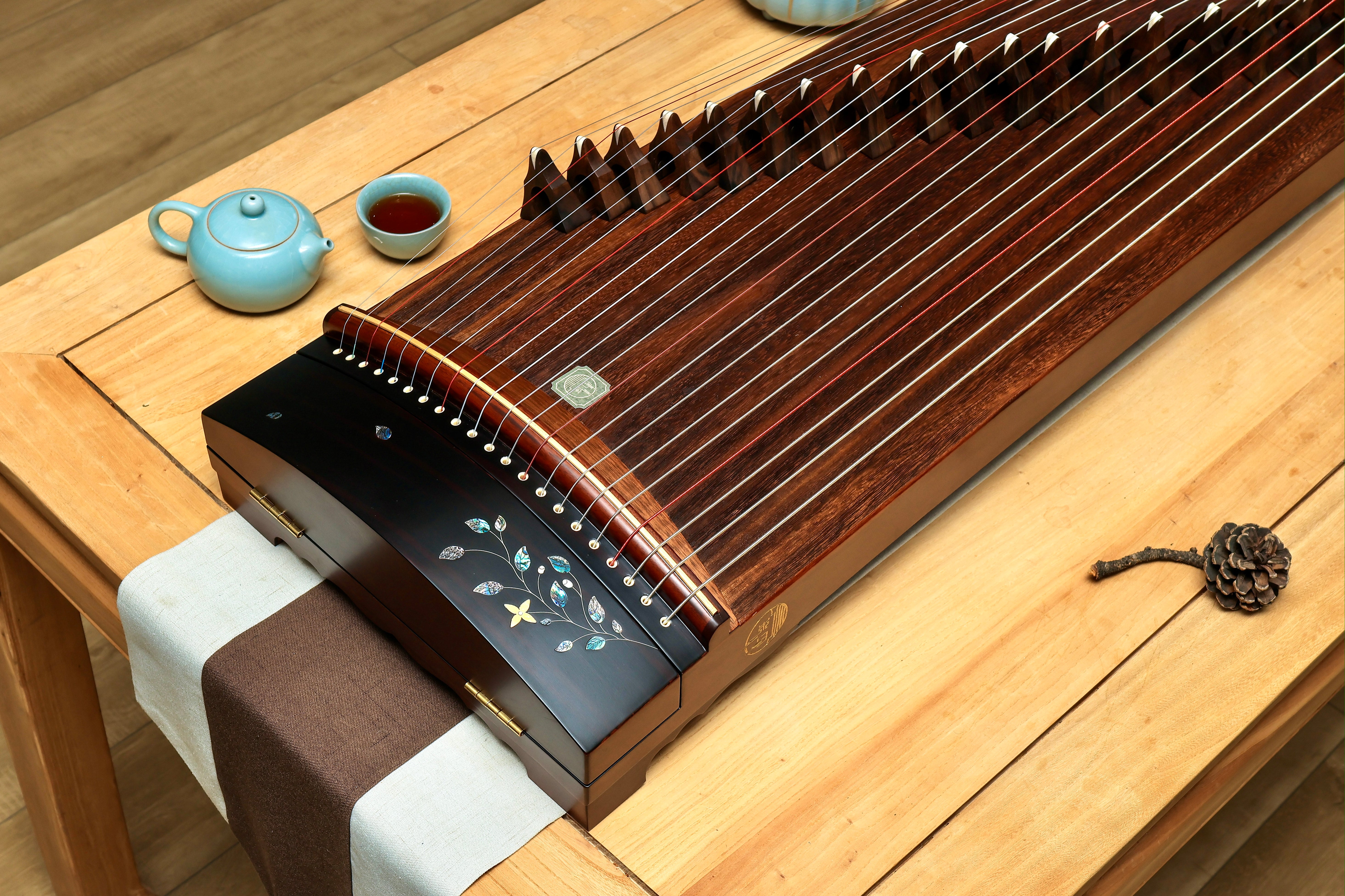 Muyue 53in Elite Indian Rosewood Carved Guzheng “Ze Zhi” at