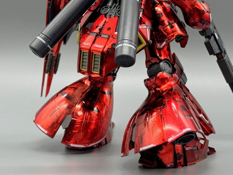 新商品紹介】「RG 1/144 ガンダムベース限定 サザビー [メカニカルコア