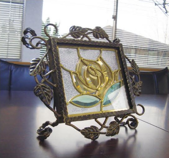 送料無料】ステンドグラス アイアンフレーム アートデザインガラス