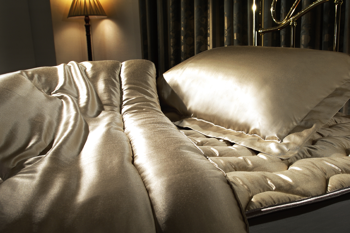 SILK SKIN | 株式会社ディーブレス - 暮らしの中で深呼吸