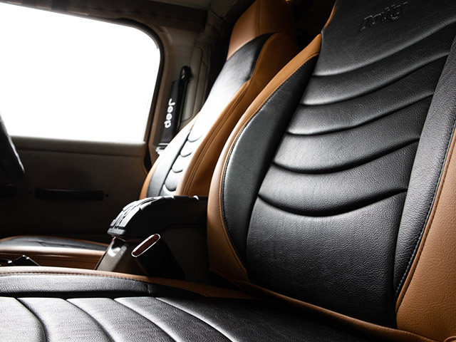 COX-SPORTS - レザーシートカバーのプレミアムブランド Dotty ダティ