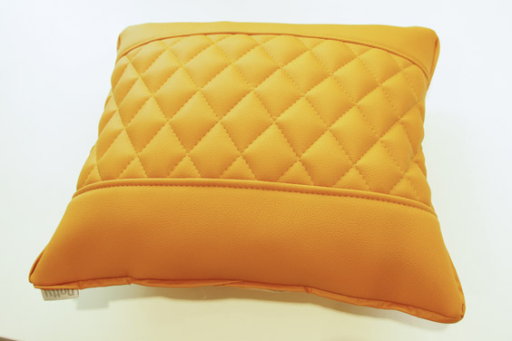 Dottyコレクション - レザーシートカバーのプレミアムブランド Dotty