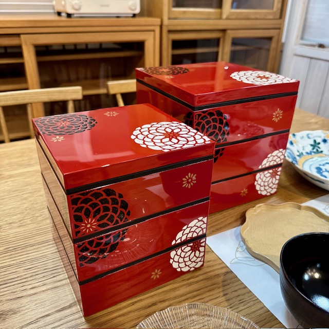 テーブルを華やかに彩るお重箱＊ - DOUBLEDAY ダブルデイ｜ライフ