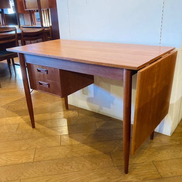 デンマークのビンテージデスク - DOUBLEDAY ダブルデイ｜ライフ