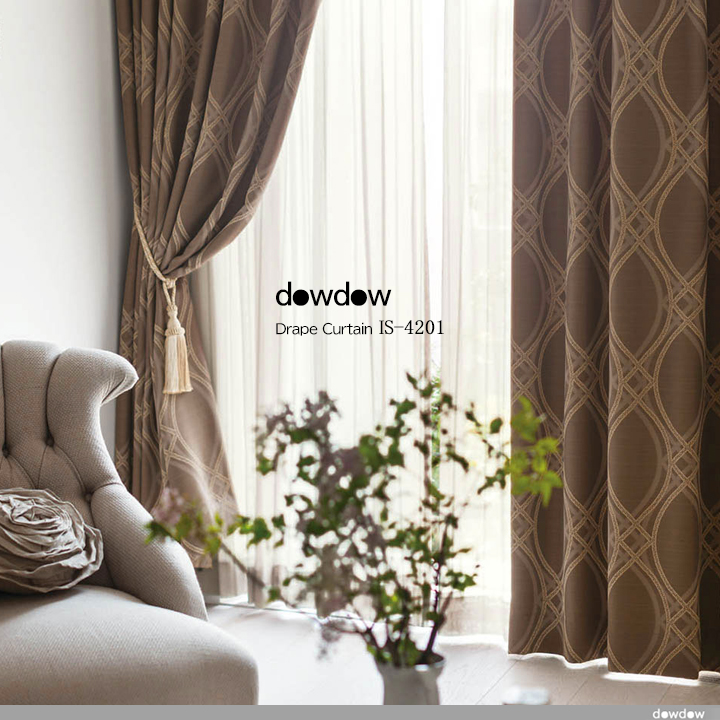 クラシック モダン】装飾格子柄の遮光カーテン【IS-4201】ブラウン