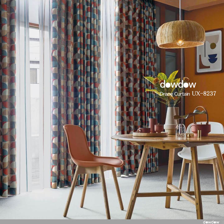 ミッドセンチュリー】深い色味の幾何学柄のドレープカーテン【UX-8237