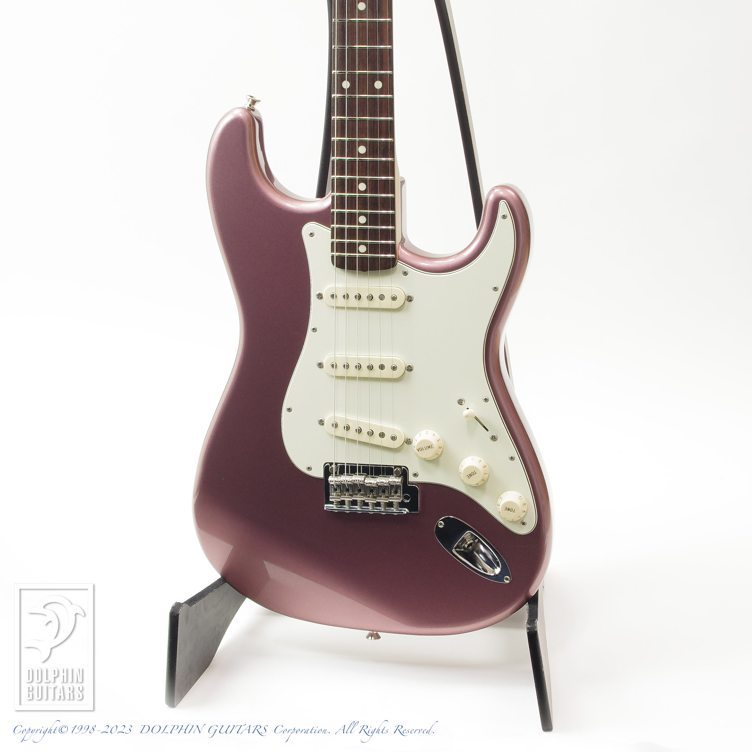 FENDER JAPAN Hybrid 60s Stratocaster Burgundy Mist Metallic