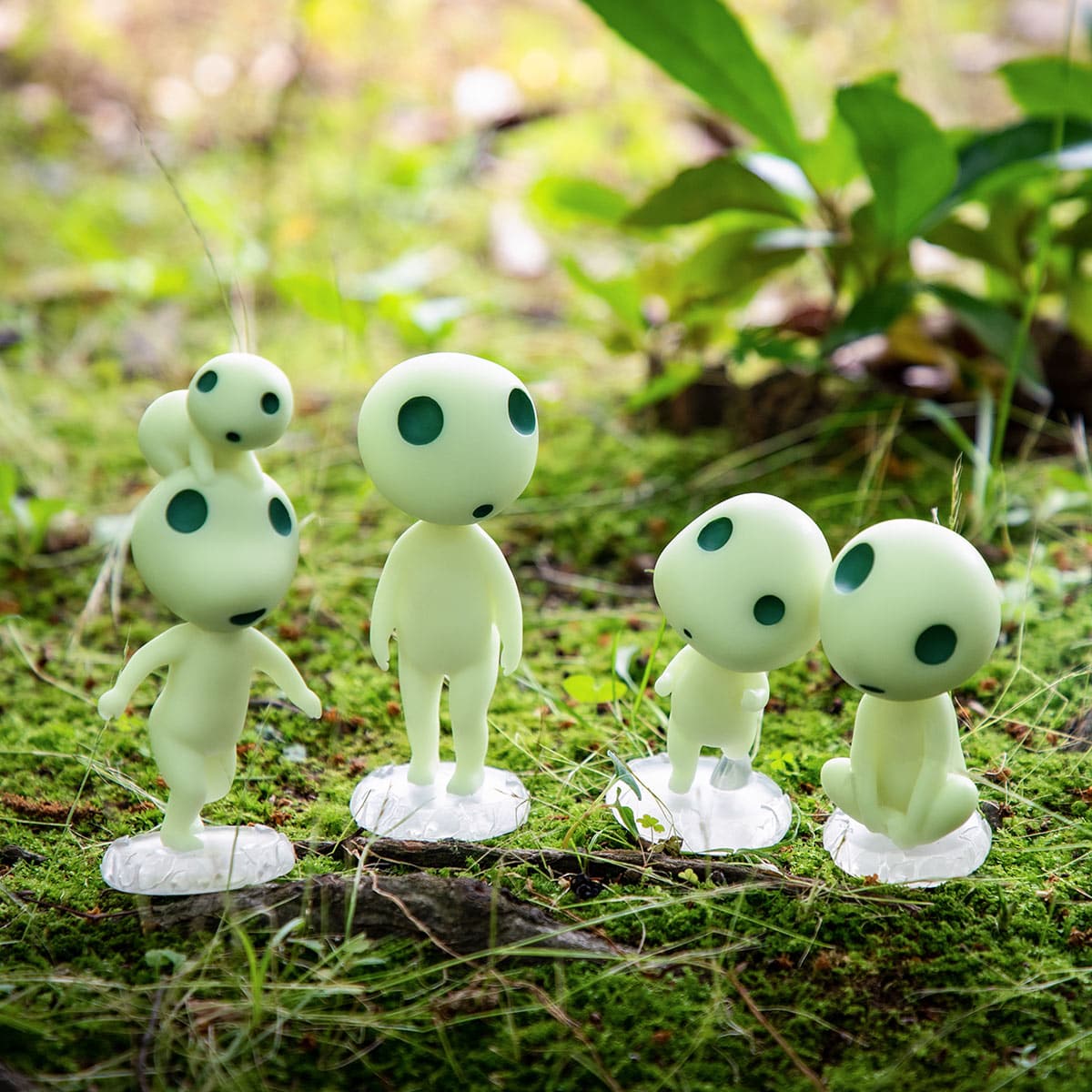 もののけ姫 コダマの置物 ちょこんとコダマ | どんぐり共和国そらのうえ店